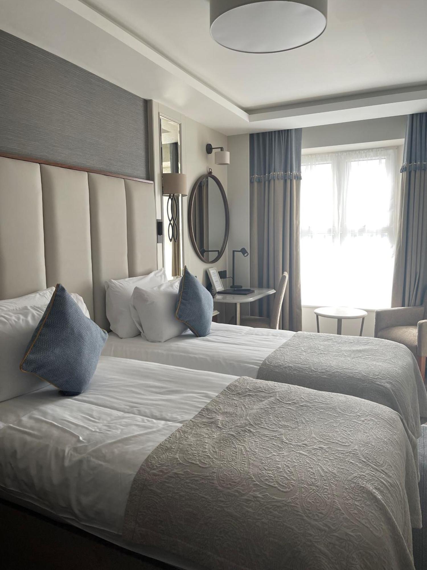 Grand Hotel Трали Экстерьер фото
