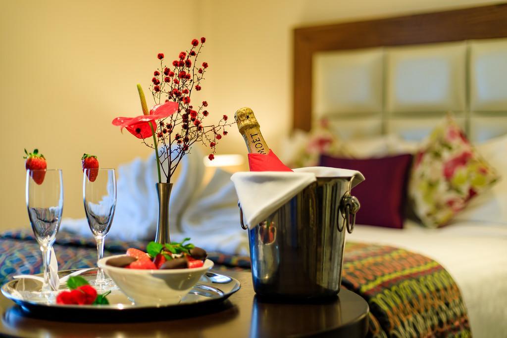 Grand Hotel Трали Экстерьер фото